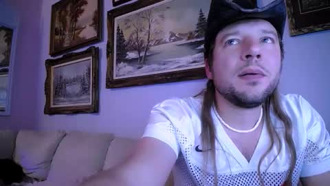 Snapshot of bobbyandsadie chatting on 02-03-26, 06:51 Bobby and Sadie online show from 02-03-26, 06:51