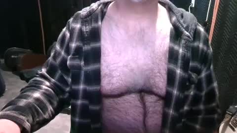 Snapshot of bobbyhill27b chatting on 03-12-25, 04:02 BobbyHill27b online show from 03-12-25, 04:02