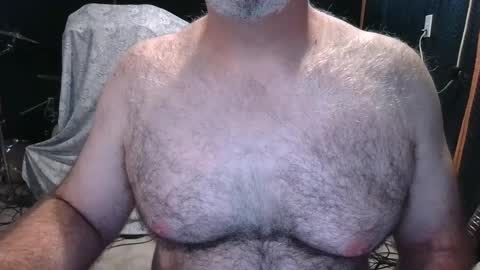 Snapshot of bobbyhill27b chatting on 09-16-25, 04:41 BobbyHill27b online show from 09-16-25, 04:41