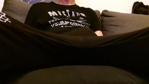 Snapshot of bobbylee50 chatting on 02-15-26, 02:25 Bobby online show from 02-15-26, 02:25