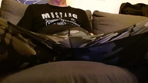 Snapshot of bobbylee50 chatting on 02-22-26, 12:58 Bobby online show from 02-22-26, 12:58