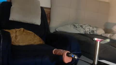 Snapshot of bobbytoyyboy chatting on 03-02-25, 05:36 bobbytoyyboy online show from 03-02-25, 05:36