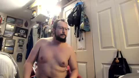 Snapshot of bobs520 chatting on 11-19-25, 06:02 Bobby520 online show from 11-19-25, 06:02