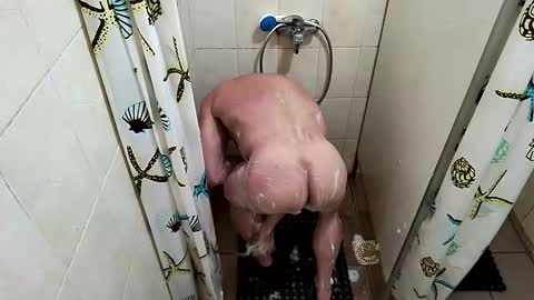 Snapshot of bodi5 chatting on 09-09-25, 09:03 BODI online show from 09-09-25, 09:03