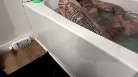 Bodyart85 19 online show from 01-31-25, 12:18