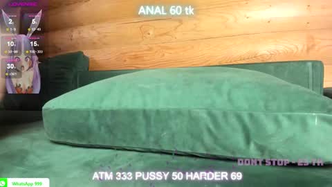 Snapshot of bohemianrhapsody1 chatting on 02-11-25, 10:48 Nail and Olivia online show from 02-11-25, 10:48