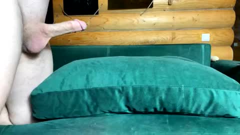 Snapshot of bohemianrhapsody1 chatting on 10-28-25, 11:25 Nail and Olivia online show from 10-28-25, 11:25