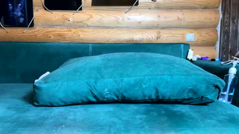 Snapshot of bohemianrhapsody1 chatting on 11-29-25, 10:51 Nail and Olivia online show from 11-29-25, 10:51