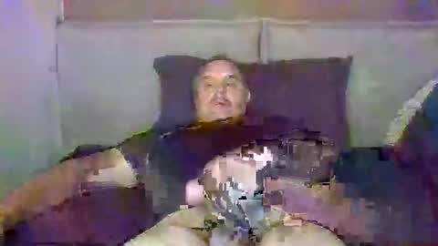 Snapshot of boidady chatting on 05-23-26, 07:46 emilio online show from 05-23-26, 07:46