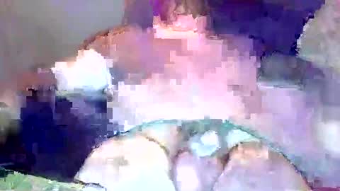 Snapshot of boidady chatting on 05-30-26, 08:11 emilio online show from 05-30-26, 08:11