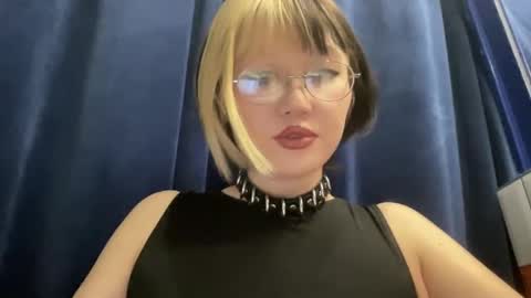 Yuko-chan online show from 02-22-25, 02:52