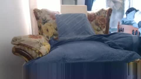 Snapshot of bolbil1 chatting on 03-02-25, 03:27 bolbil1 online show from 03-02-25, 03:27