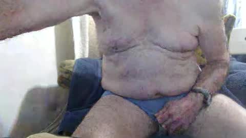 Snapshot of bolbil1 chatting on 10-27-25, 09:24 bolbil1 online show from 10-27-25, 09:24