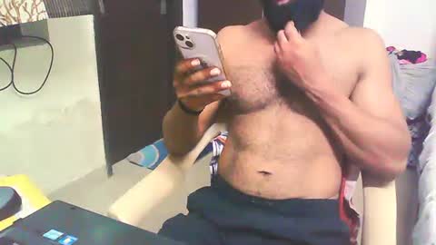 Snapshot of boldinddude chatting on 10-01-25, 12:33 Chris B online show from 10-01-25, 12:33