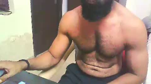 Snapshot of boldinddude chatting on 10-08-25, 10:57 Chris B online show from 10-08-25, 10:57