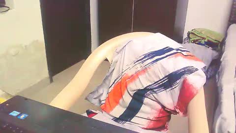 Snapshot of boldinddude chatting on 10-10-25, 01:32 Chris B online show from 10-10-25, 01:32