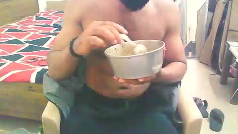 Snapshot of boldinddude chatting on 11-17-25, 11:21 Chris B online show from 11-17-25, 11:21