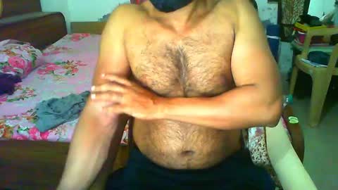 Snapshot of boldinddude chatting on 05-26-26, 06:59 Chris B online show from 05-26-26, 06:59