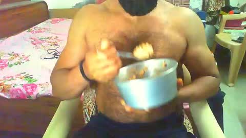 Snapshot of boldinddude chatting on 06-06-26, 12:21 Chris B online show from 06-06-26, 12:21