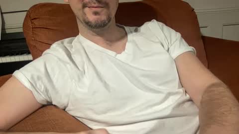 Snapshot of boludopeludo chatting on 01-31-25, 04:36 edilsonrd online show from 01-31-25, 04:36