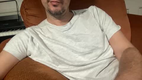 Snapshot of boludopeludo chatting on 10-20-25, 04:35 edilsonrd online show from 10-20-25, 04:35