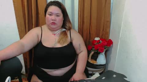 Snapshot of bombaliciouszzz chatting on 07-28-26, 08:52 Camille online show from 07-28-26, 08:52