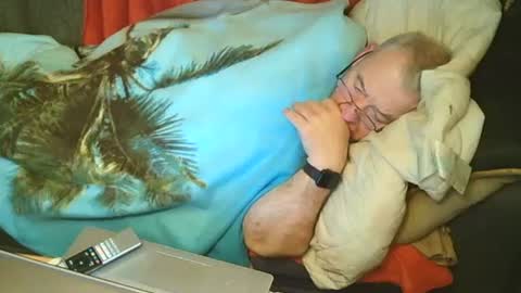 Snapshot of bomber59potsdam chatting on 12-19-24, 08:44 Bomber59potsdam online show from 12-19-24, 08:44