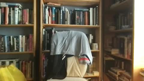 Snapshot of bonderbarney chatting on 12-31-24, 04:04 BonderBarney online show from 12-31-24, 04:04