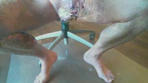 Snapshot of bone2play chatting on 10-20-25, 12:27 FRECKLES online show from 10-20-25, 12:27