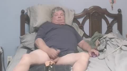 Snapshot of boner1961 chatting on 11-30-25, 01:04 boner1961 online show from 11-30-25, 01:04