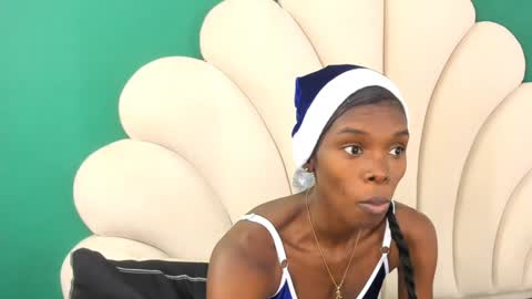 Snapshot of bonieklent chatting on 12-31-24, 03:45 bonieklent online show from 12-31-24, 03:45