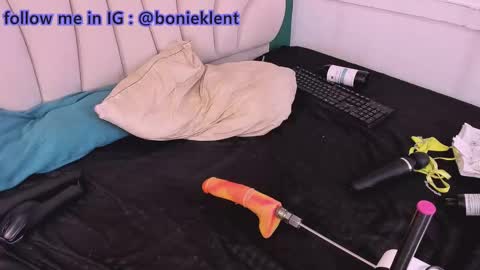 Snapshot of bonieklent chatting on 03-11-25, 09:13 bonieklent online show from 03-11-25, 09:13