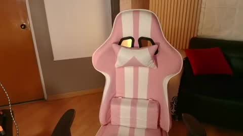bonnali_lune online show from 06-13-26, 04:43