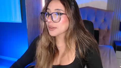 bonnali_lune online show from 07-18-26, 12:59