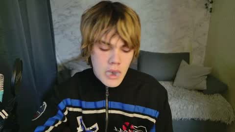 Jessy  Mark online show from 04-21-26, 05:14