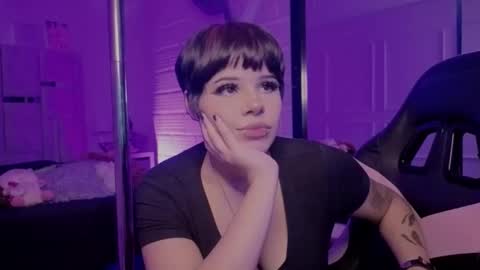 Bonnie Anderson  online show from 04-19-26, 08:11