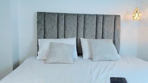 Snapshot of bonnie_bloom chatting on 11-11-25, 08:25 Bonnie online show from 11-11-25, 08:25