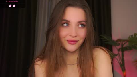 Snapshot of bonniecannon chatting on 12-13-24, 07:25 Grace online show from 12-13-24, 07:25