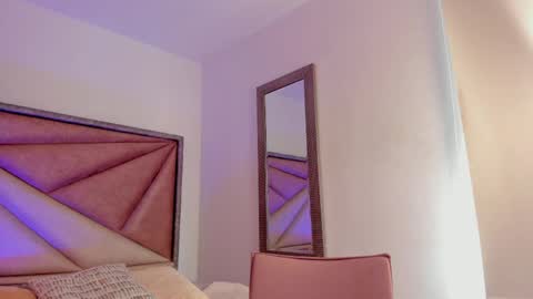   online show from 04-03-26, 01:42