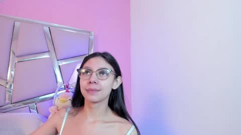 Snapshot of bonniepark_ chatting on 12-23-24, 01:24 Bonnie online show from 12-23-24, 01:24