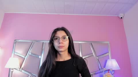 Snapshot of bonniepark_ chatting on 12-27-24, 12:45 Bonnie online show from 12-27-24, 12:45