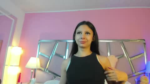 Snapshot of bonniepark_ chatting on 02-12-25, 12:01 Bonnie online show from 02-12-25, 12:01