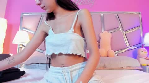 Snapshot of bonniepark_ chatting on 03-04-25, 02:32 Bonnie online show from 03-04-25, 02:32