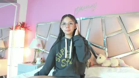 Snapshot of bonniepark_ chatting on 04-14-26, 01:06 Bonnie online show from 04-14-26, 01:06