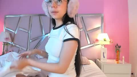 Bonnie  online show from 05-04-26, 01:07