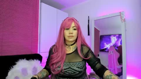 Snapshot of bonnieray1212h chatting on 11-23-25, 11:37 bonnie online show from 11-23-25, 11:37