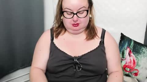 Bonnie online show from 12-22-24, 06:17