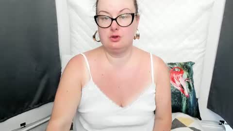 Bonnie online show from 06-27-26, 12:22
