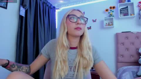 Soffy Brooks Independent model online show from 05-19-26, 03:46
