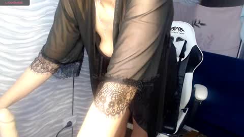 bonny_klyde95 online show from 03-08-25, 11:58